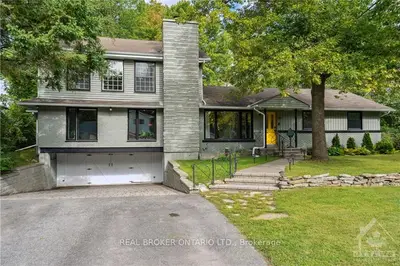 15 Petty Street, Tanglewood - Grenfell Glen - Pineglen, On K2g 0k2