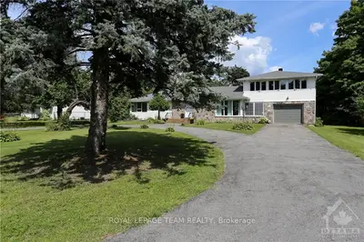 61 NORWAY SPRUCE Street, Stittsville - Munster - Richmond, ON K2S 1P8