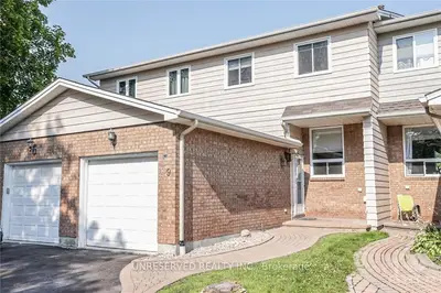 9 STURBRIDGE, Hunt Club - South Keys and Area, ON K1T 3J6
