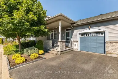 35 Village Walk, Manotick - Kars - Rideau Twp And Area, On K4m 1l7