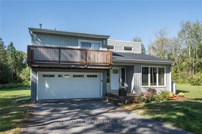 4656 CHAPEL Road, South Glengarry, ON K0C 1S0