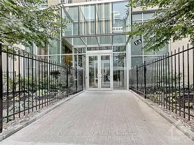 40 Nepean Street 1202, Ottawa Centre, On K2p 0x5