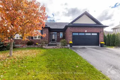 206 Cedarstone Street, Stittsville - Munster - Richmond, On K0a 2z0