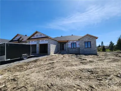 21 WHITETAIL Avenue, South Stormont, ON K0C 1P0