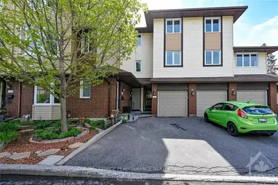 220 Steenbakkers 21, Hunt Club - South Keys And Area, On K1t 3e2