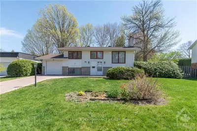 30 ALDERBROOK Drive, South of Baseline to Knoxdale, ON K2H 5W5