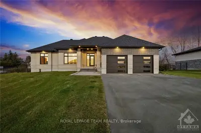 6970 Still Meadow Way, Greely - Metcalfe - Osgoode - Vernon And Area, On K4p 1b8