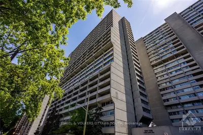 500 LAURIER Avenue W 202, Ottawa Centre, ON K1R 5E1
