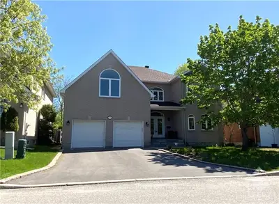 3504 Wyman Crescent, Hunt Club - Windsor Park Village And Area, On K1v 0y8
