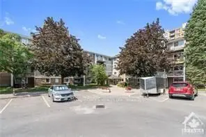 250 Brittany Drive 209, Manor Park - Cardinal Glen And Area, On K1k 3m1