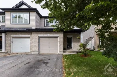 371 Horseshoe Crescent, Stittsville - Munster - Richmond, On K2s 0b5