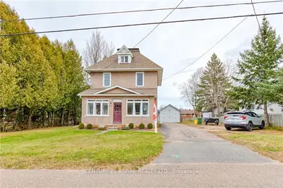 34 Doran Road, Petawawa, On K8h 1p9