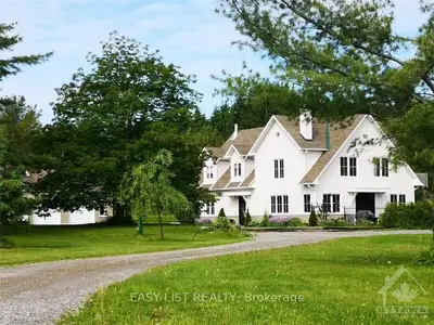 2487 SIXTH LINE Road, Kanata, ON K0A 1T0
