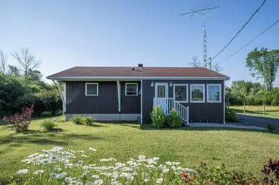 17446 MCPHAIL Road, South Stormont, ON K0C 2A0
