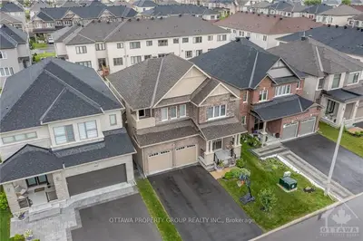 904 Pedigree Street, Stittsville - Munster - Richmond, On K2s 2g1