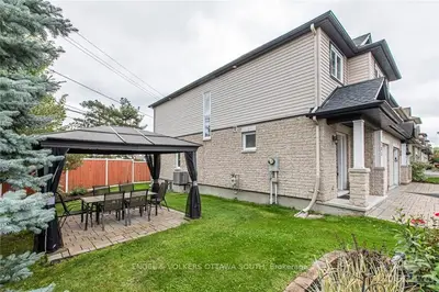 283 Tewsley Drive, Blossom Park - Airport And Area, On K1v 0y6