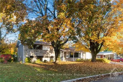 20 Hexham Road, Crystal Bay - Rocky Point - Bayshore, On K2h 5l1