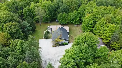 616 Pine Grove Road, Lanark Highlands, On K0g 1k0