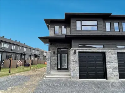 2013 BERNE Street, Russell, ON K0A 1W0