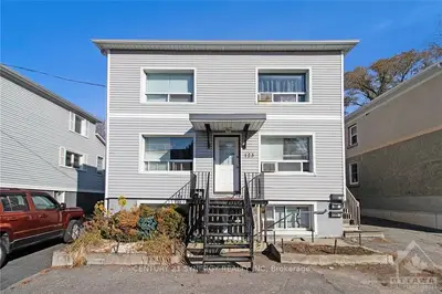 123 Ste Cecile Street, Vanier And Kingsview Park, On K1l 5l3