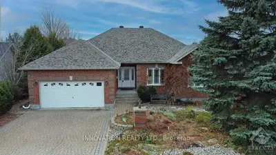 177 GLENNCASTLE Drive, Carp - Huntley Ward, ON K0A 1L0