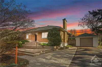 1967 Alta Vista Drive, Alta Vista And Area, On K1h 7k7