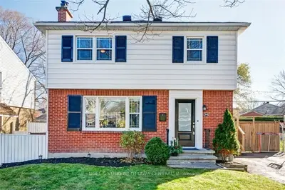 2040 Dovercourt Avenue, Carlingwood - Westboro And Area, On K2a 0x1