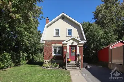327 Hamilton Avenue S, Dows Lake - Civic Hospital And Area, On K1y 1c4