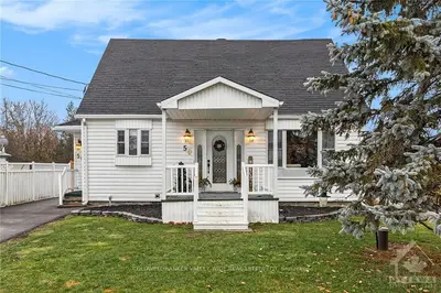 50 POOLE Street, McNab/Braeside, ON K7S 1J2