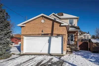 1393 MICHAEL Street, Cyrville - Carson Grove - Pineview, ON K1B 3P9