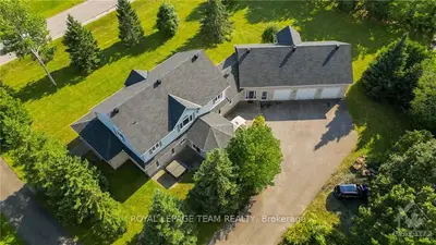 1539 LAKESHORE Drive, Greely - Metcalfe - Osgoode - Vernon and Area, ON K4P 1G9