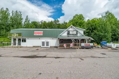 22353 41, Addington Highlands, ON K0L 1L0