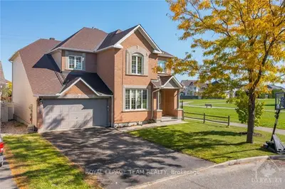 2160 Melanson Crescent, Orleans - Cumberland And Area, On K4a 4k3