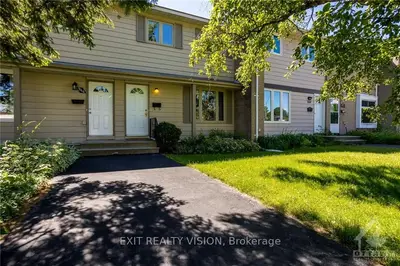 946 MEADOWLANDS Drive, Mooneys Bay - Carleton Heights and Area, ON K2C 0K3
