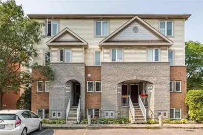 92 Strathaven, Cyrville - Carson Grove - Pineview, On K1j 9k5