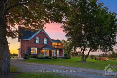 5873 Perth Street, Stittsville - Munster - Richmond, On K0a 2z0