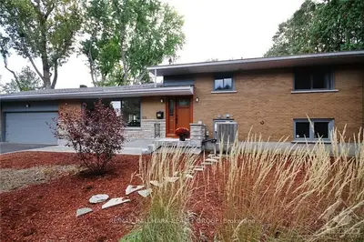 176 GRENFELL Crescent, Tanglewood - Grenfell Glen - Pineglen, ON K2G 0G4