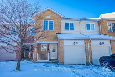 22 Sandcliffe Terrace, South Of Baseline To Knoxdale, On K2g 6y2
