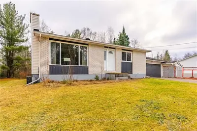 447 Achray Road, Petawawa, On K8a 6w7