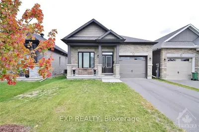 699 Parade Drive, Stittsville - Munster - Richmond, On K2s 0x8