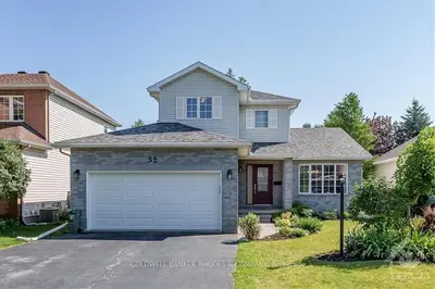 32 Alon Street, Stittsville - Munster - Richmond, On K2s 1l2