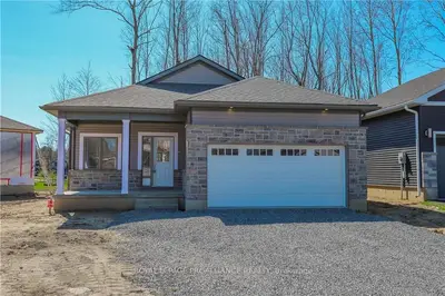 208 Dowsley Crescent, Brockville, On K6v 0e2