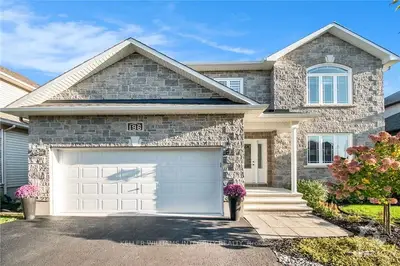196 Olde Towne Avenue, Russell, On K4r 0b3