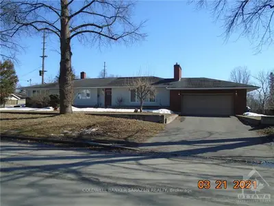 680 PAUL Avenue, Overbrook - Castleheights and Area, ON K1K 0X9