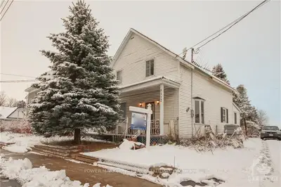 5112 County 10 Road, The Nation, On K0b 1g0