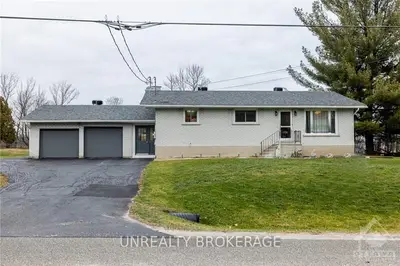 174 Clarchris Road, Tay Valley, On K7h 3c9