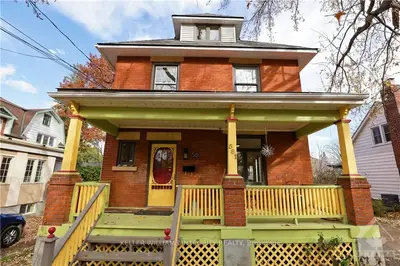 581 Highland Avenue, Carlingwood - Westboro And Area, On K2a 2j9