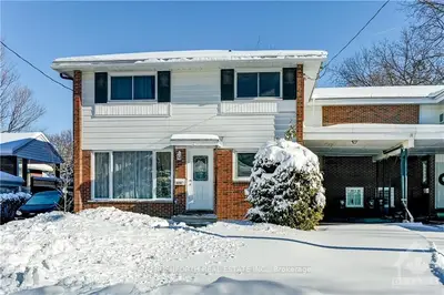 423 WENTWORTH Avenue B, Woodroffe, ON K2B 5J7