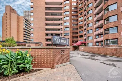 151 Bay Street 801, Ottawa Centre, On K1r 7t2