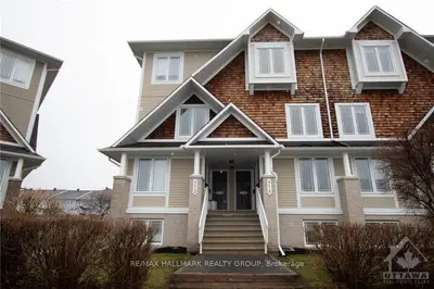576 Lakeridge Drive, Orleans - Cumberland And Area, On K4a 0h4